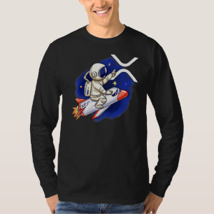 Xrp Crypto Moon Man Cute Rocket Cryptocurrency T-Shirt
