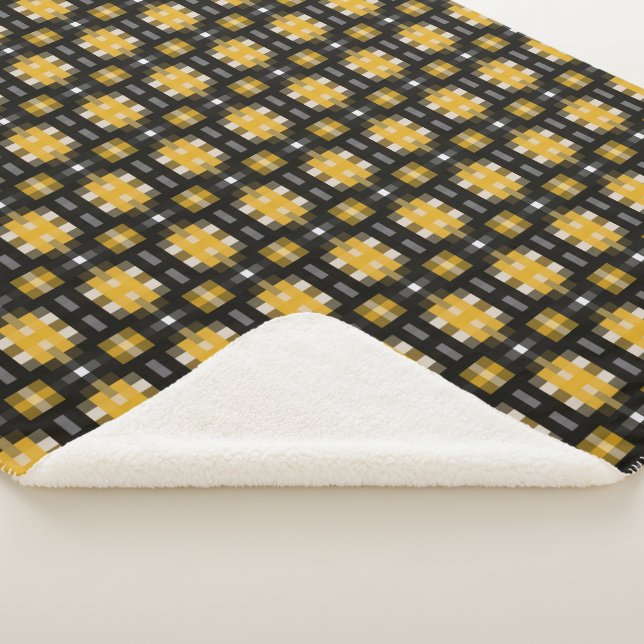 Yellow and Black Pattern Sherpa Blanket (3/4)