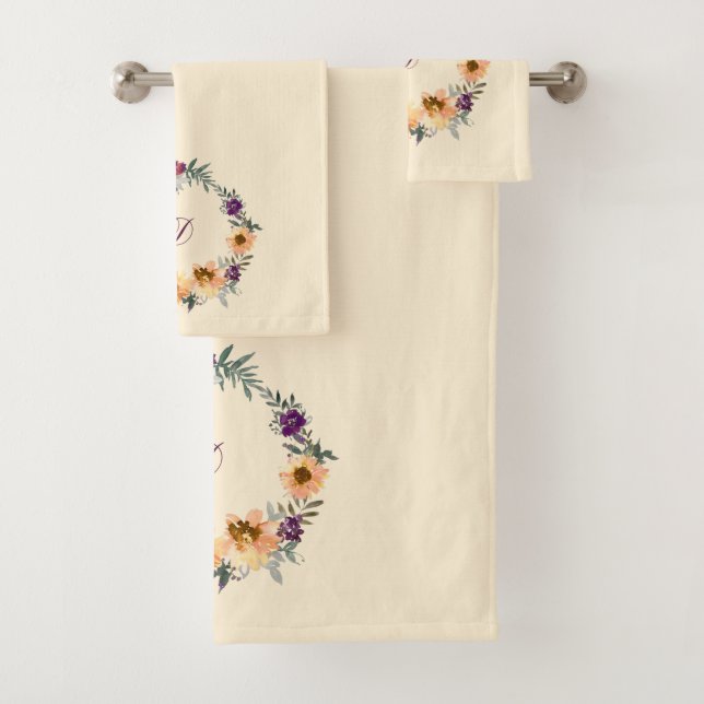 Yellow and Gold Sunflowers Pale Yellow Background  Bath Towel Set (Insitu)