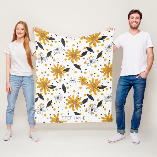 Yellow and White Daisy Pattern with Dark Leaves Fleece Blanket (In Situ)