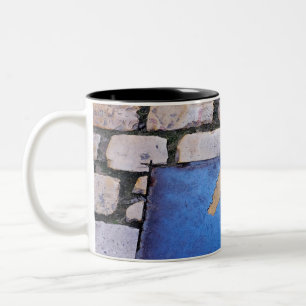 Yellow arrow Two-Tone coffee mug