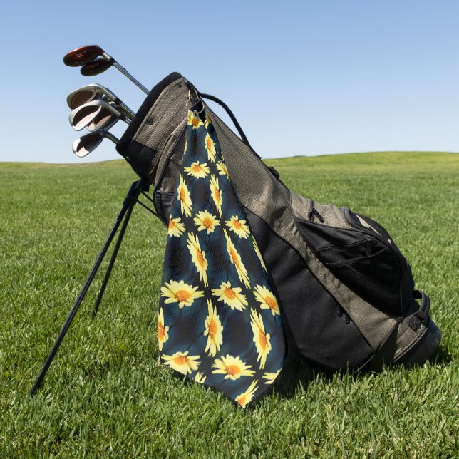 Yellow Daisy Flower Close Up Pattern   Golf Towel (Green)