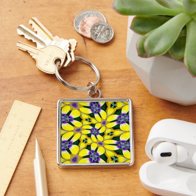 Yellow Daisy Flower Pattern Keychain (Desk)