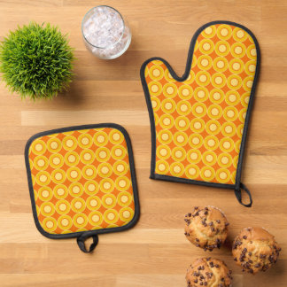 Yellow Orange Doughnuts With Filling On Burnt Oran Oven Mitt & Pot Holder Set