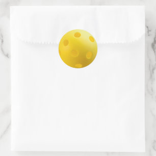 Yellow Pickleball Balls, Serving 0-0-2, on White Classic Round Sticker