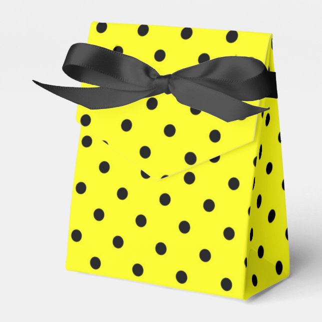 Yellow polka dot favor box (Front Side)