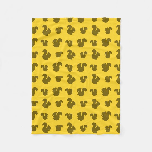 Yellow squirrel pattern fleece blanket (Front)