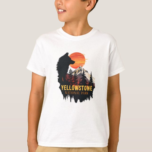 Yellowstone National Park, Wolf Orange Sunset Art  T-Shirt