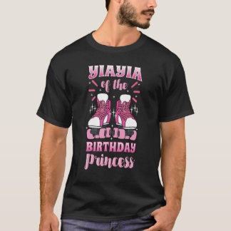 Yiayia of the Birthday Princess Roller Skates Skat T-Shirt