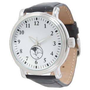 Yin and yang ginkgo leaves in threadlike ring watch