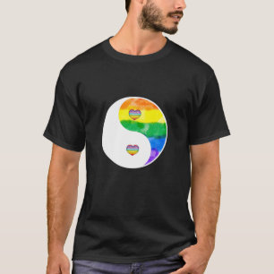 Yin And Yang LGBT Rainbow Heart Love Pride Gay Rig T-Shirt