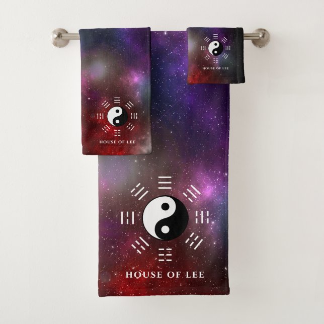 Yin Yang avec Symboles de trigramme Bagua I-Ching (En situation)