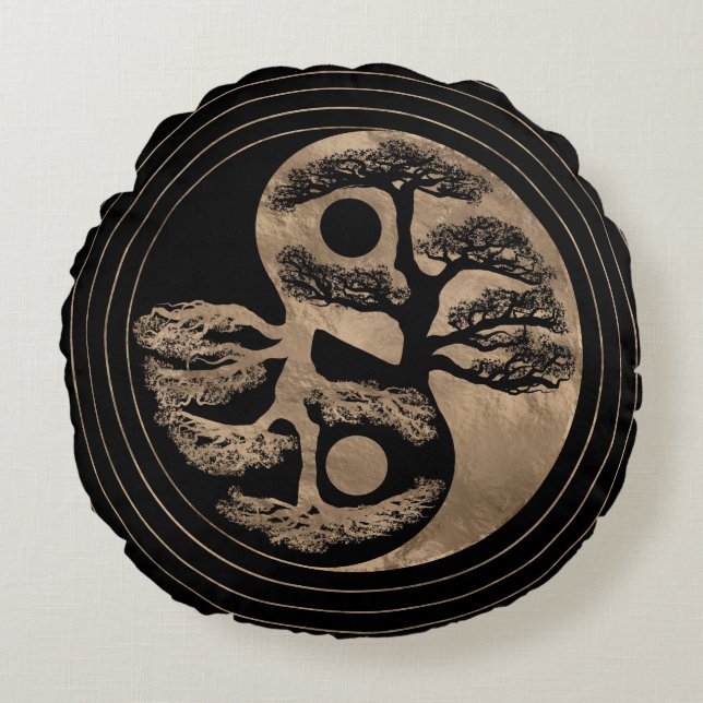 Yin Yang Tree Black and Gold Round Pillow (Front)