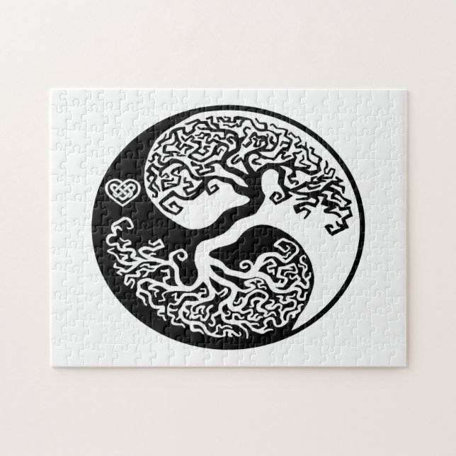Ying-Yang Arbres Dans Le Puzzle Cercle (Horizontal)