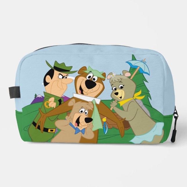 Yogi Bear and Friends Framed Forest Picture Dopp Kit (Front)
