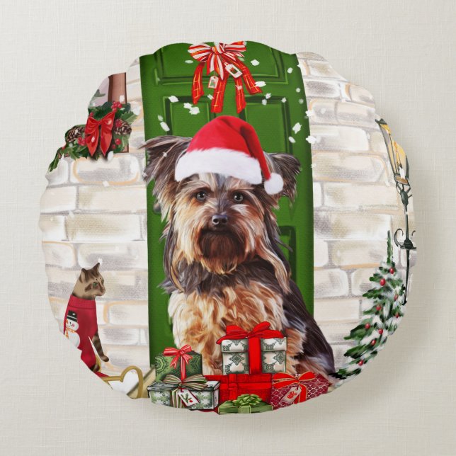Yorkie Dog Christmas   Round Pillow (Front)