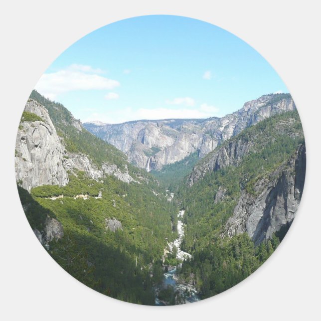 Yosemite Valley in Yosemite National Park Classic Round Sticker (Front)