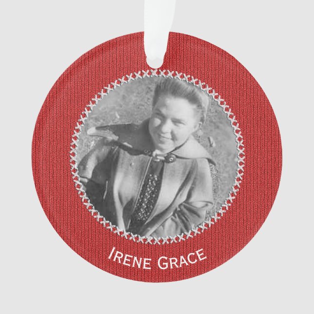 Your Photo Red Knit Pattern Picture Frame Round Ornament (Front)