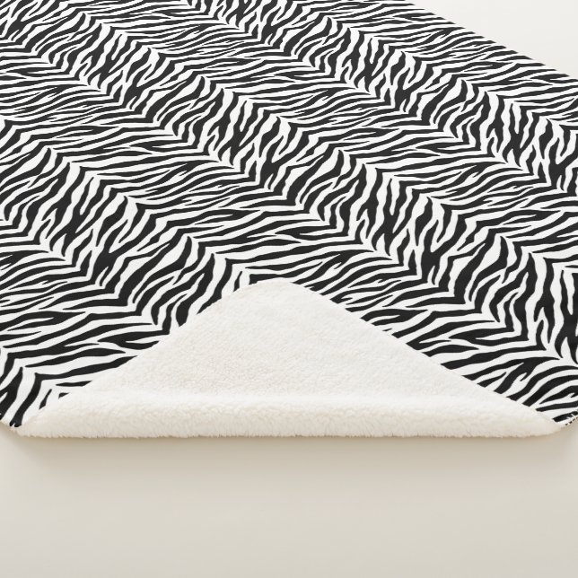 Zebra Print Sherpa Blanket (3/4)