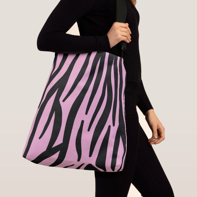 Zebra stripe pattern crossbody bag (Close Up)