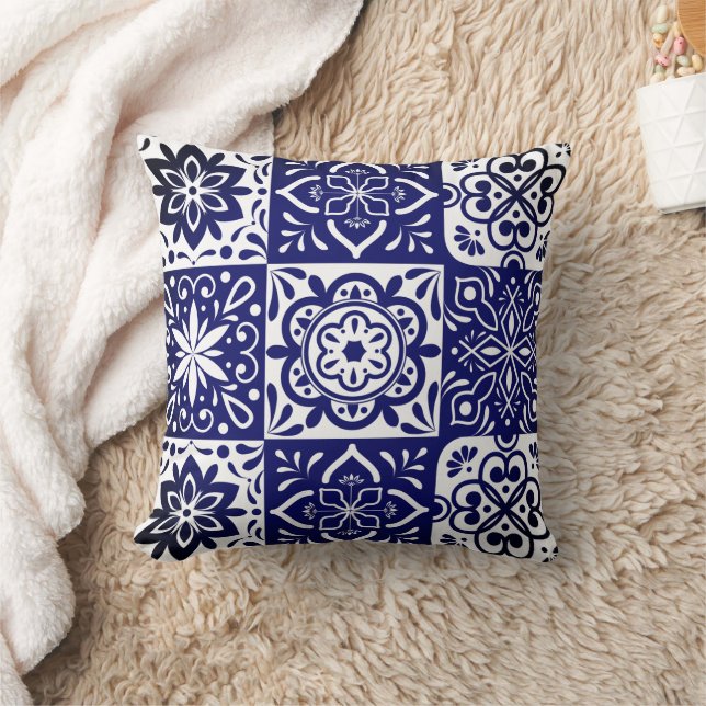 Zellij Moroccan Tile Design Throw Pillow  (Blanket)