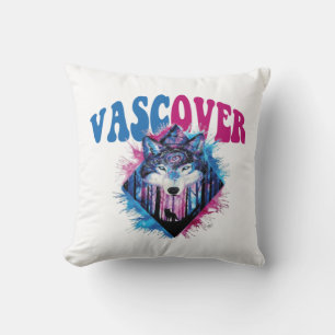 Zidika vascover wolf Essential Throw Pillow
