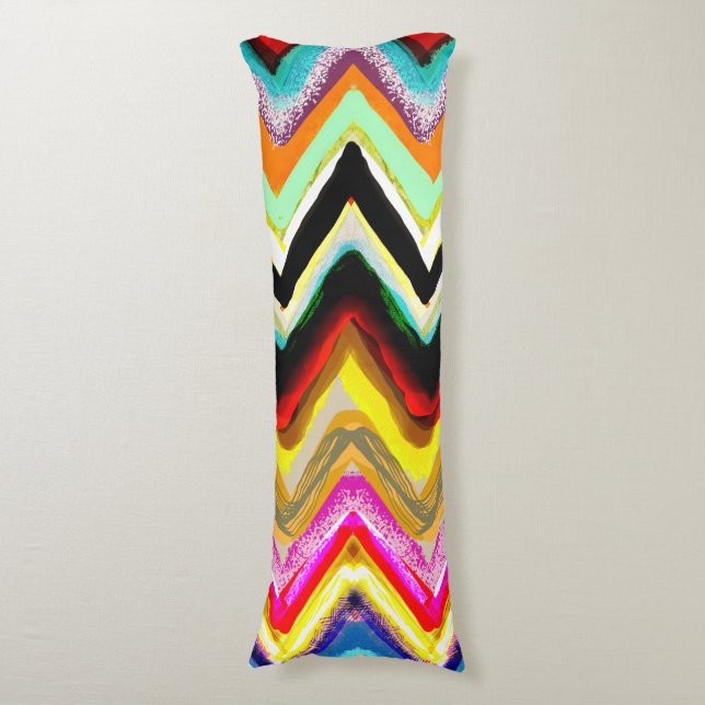 zig zag body pillow (Front Vertical)
