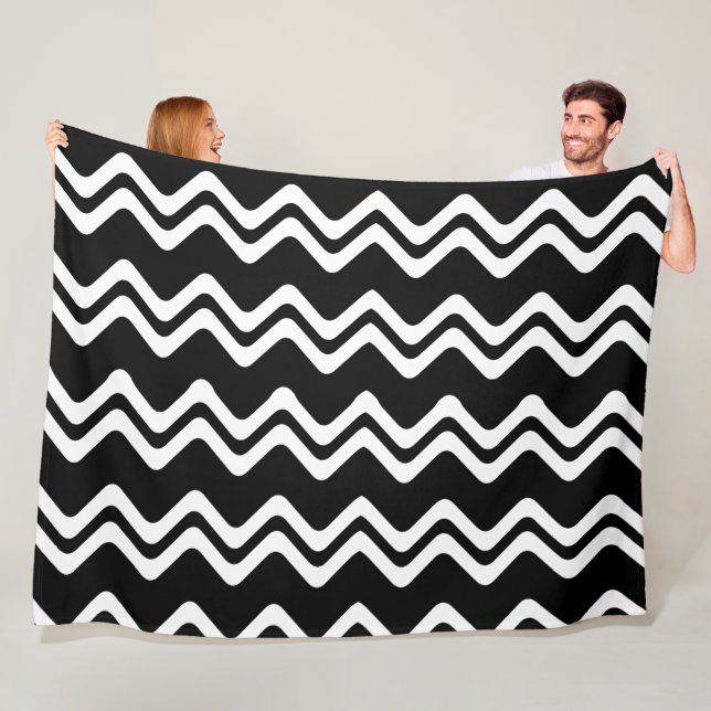 Zig Zag Dual Coloured Line Pattern Fleece Blanket (In Situ)