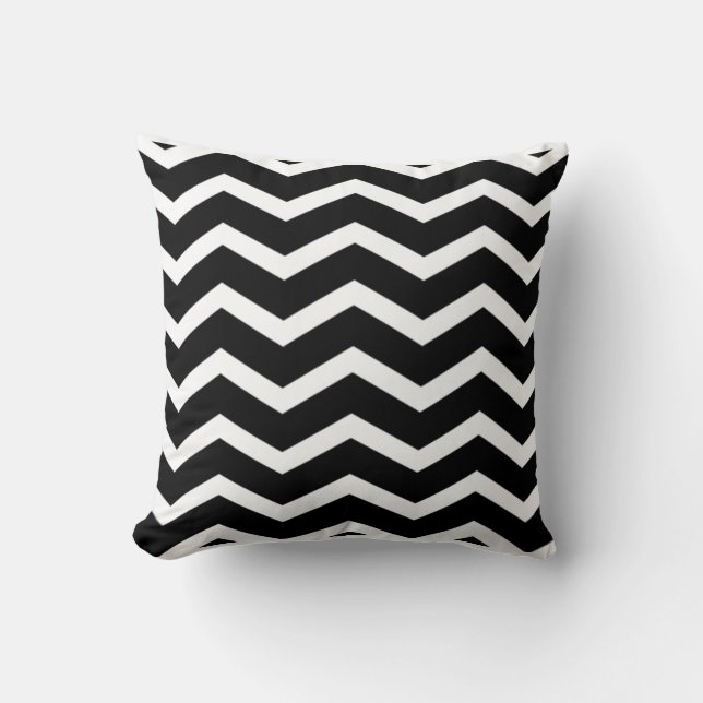 Zig Zag Pattern Throw Pillow (Front)