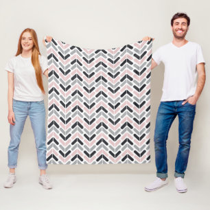  Zigzag Hugs Fleece Blanket
