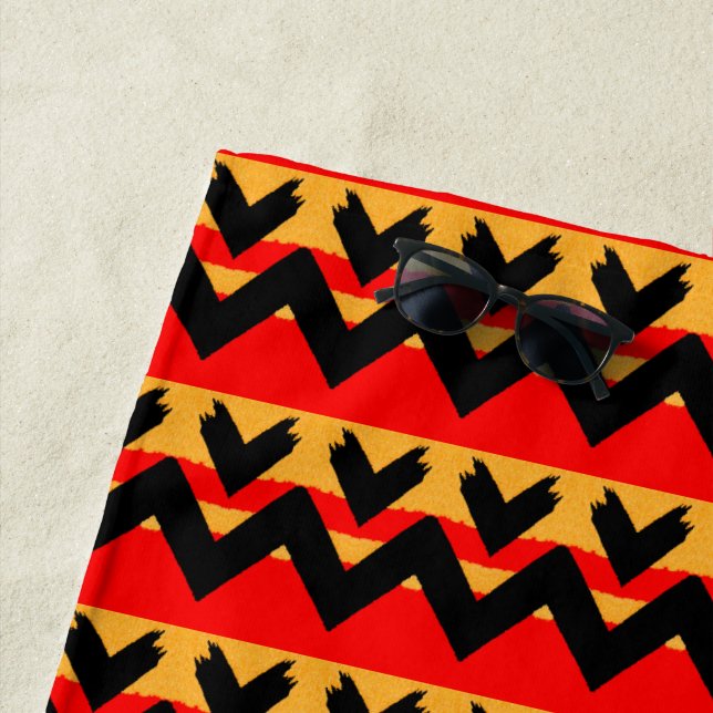 Zigzag Multicolored Pattern Beach Towel (In Situ)