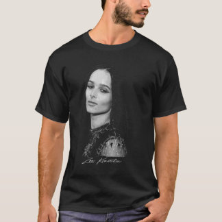 Zoe Kravitz - Retro design Essential T-Shirt