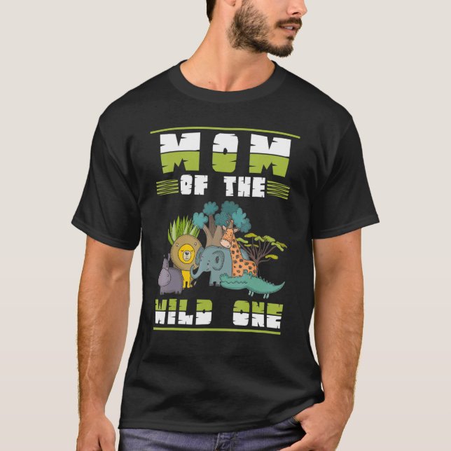 Zoo Mom Boys Birthday Girls Family Zoo Animals T-Shirt (Front)