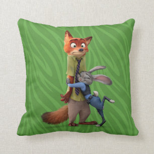 Zootopia Judy & Nick - Suspect Apprehended! Throw Pillow
