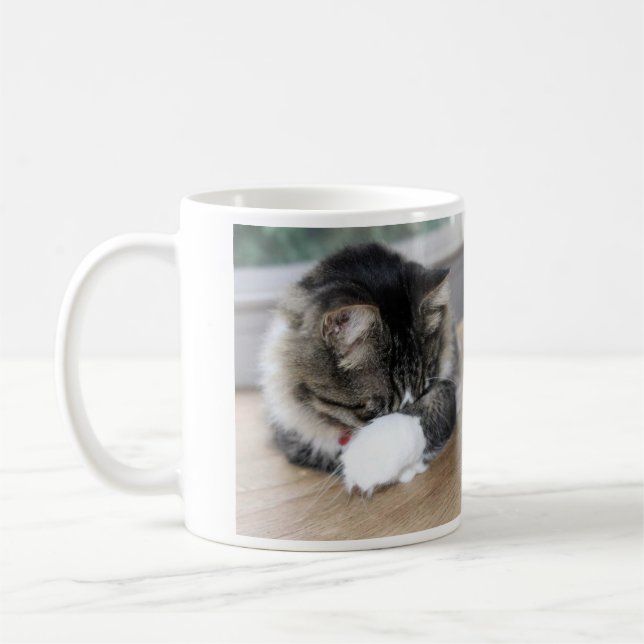 Zorro Shy Kitty Mug (Gauche)