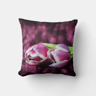 Zwei Tulpen Throw Pillow